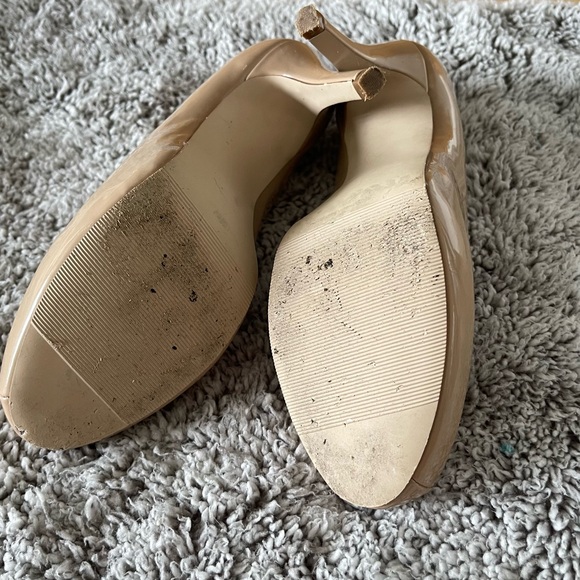 Madden Girl patent nude Getta pumps, 6.5, excellent condition - Picture 5 of 10